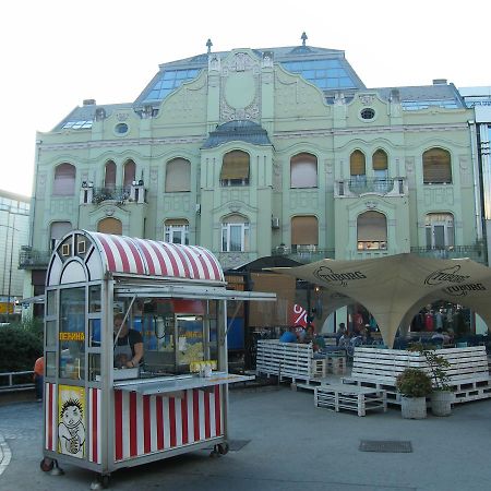 Hostel Nomad Novi Sad Exterior photo