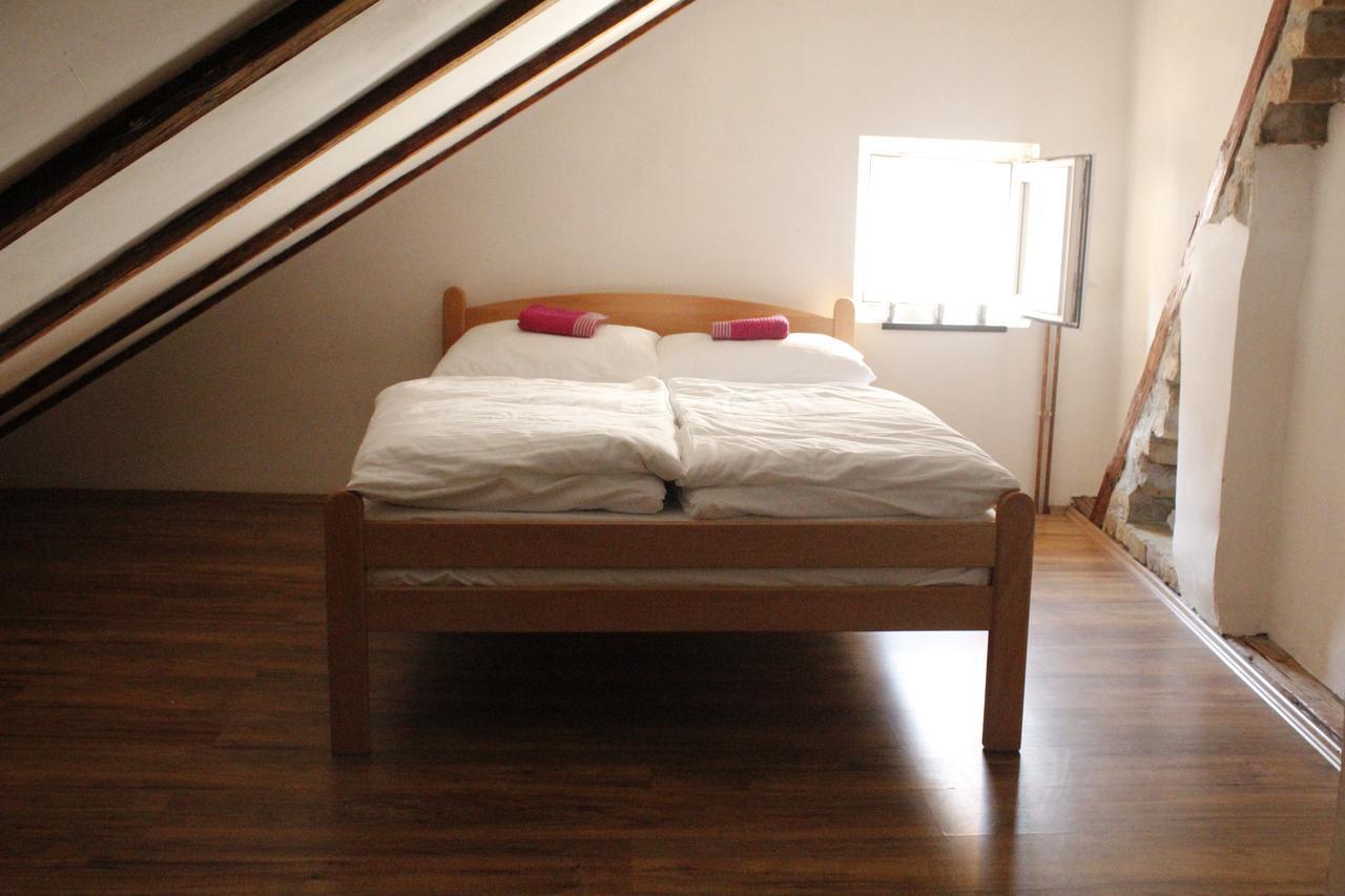 Hostel Nomad Novi Sad Exterior photo